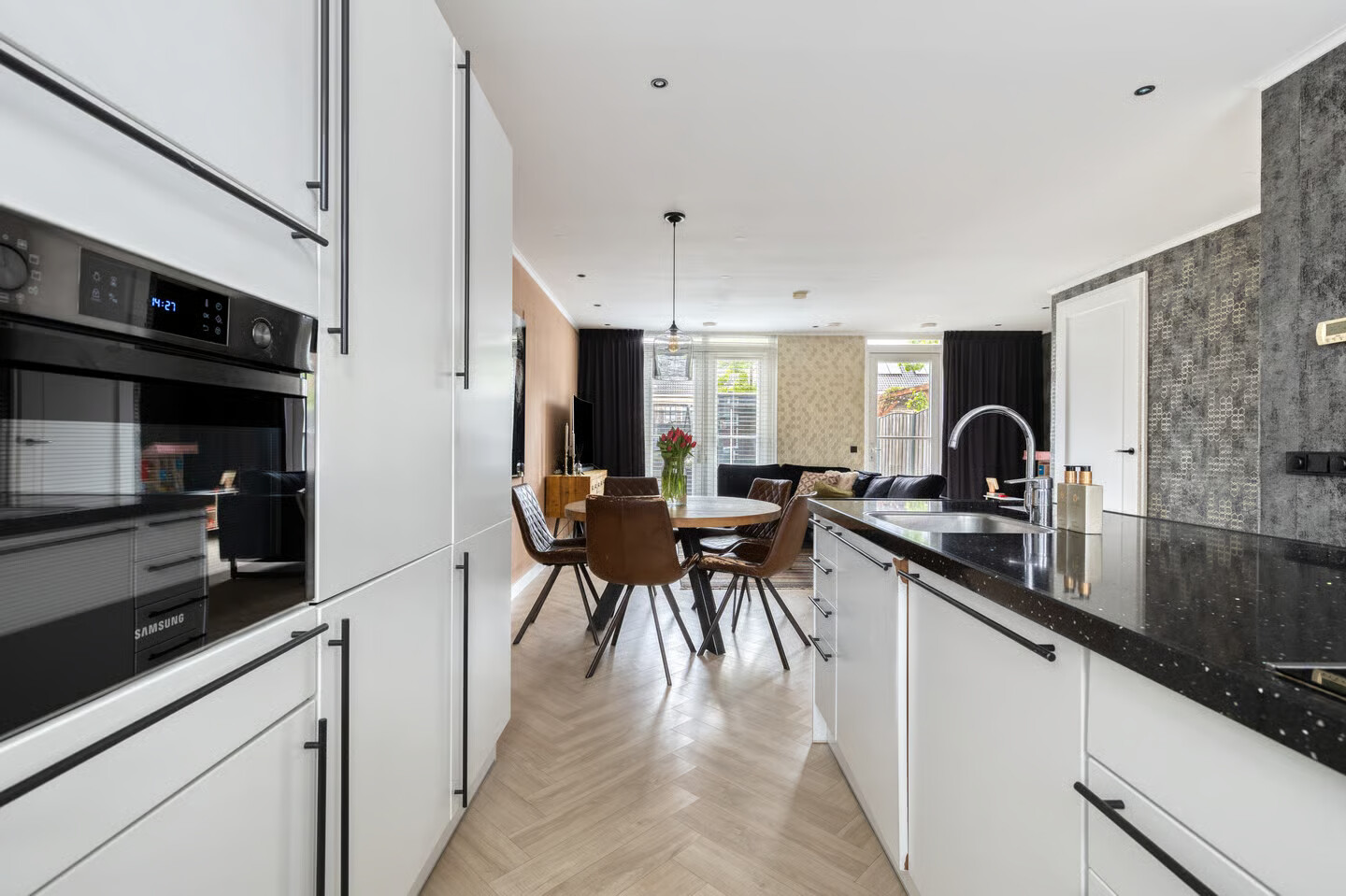 Tussenwoning te koop: Statenlaan 98, Helmond