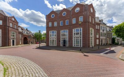 Laan door de Veste 27