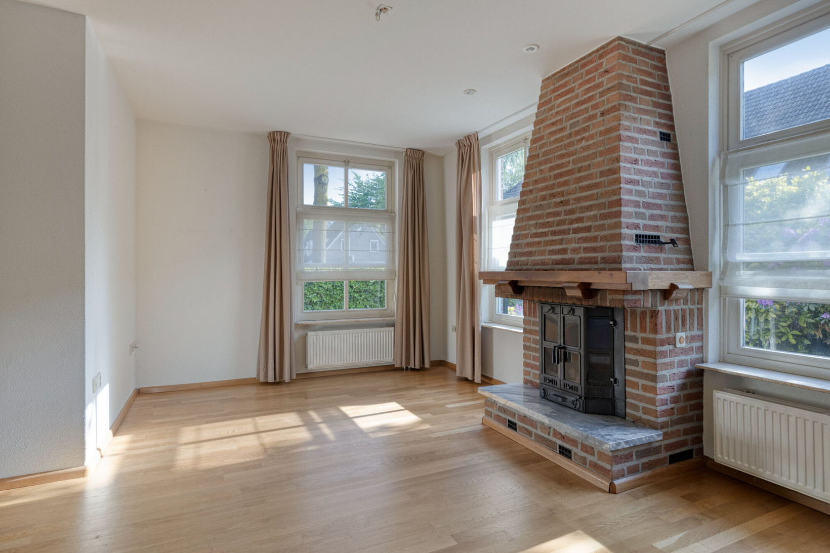 Vrijstaande woning te koop: Dr. Knippenberghof 2, Helmond