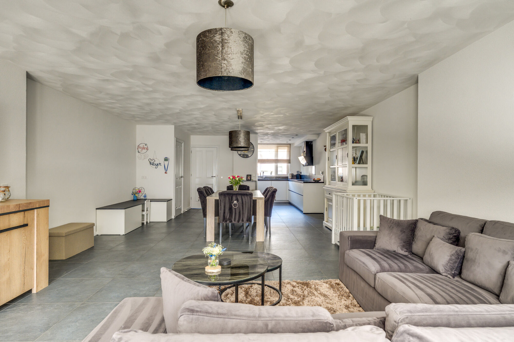 Tussenwoning te koop: Twentehof 57, Helmond