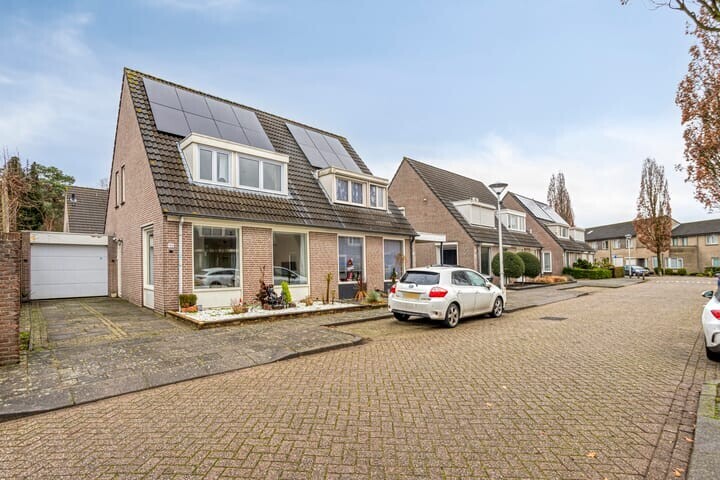 Hoekwoning te koop: Betuwehof 44, Helmond