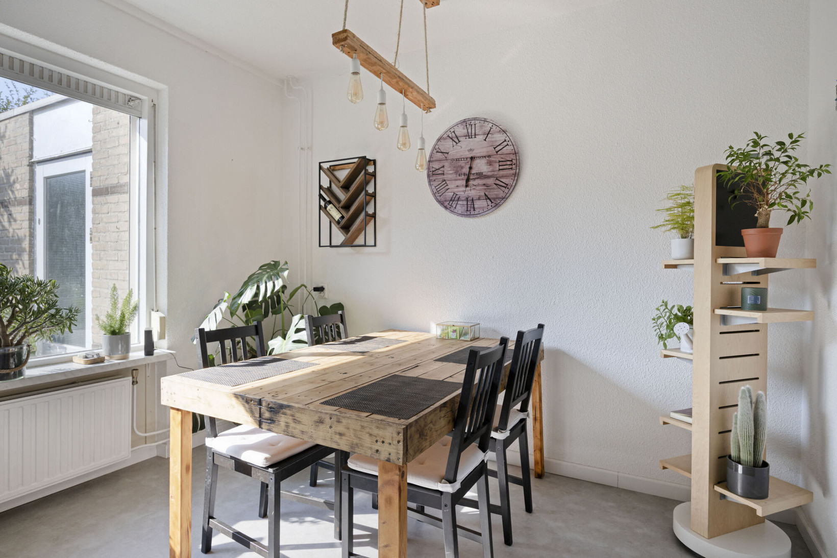 Tussenwoning te koop: Gooisehof 76, Helmond