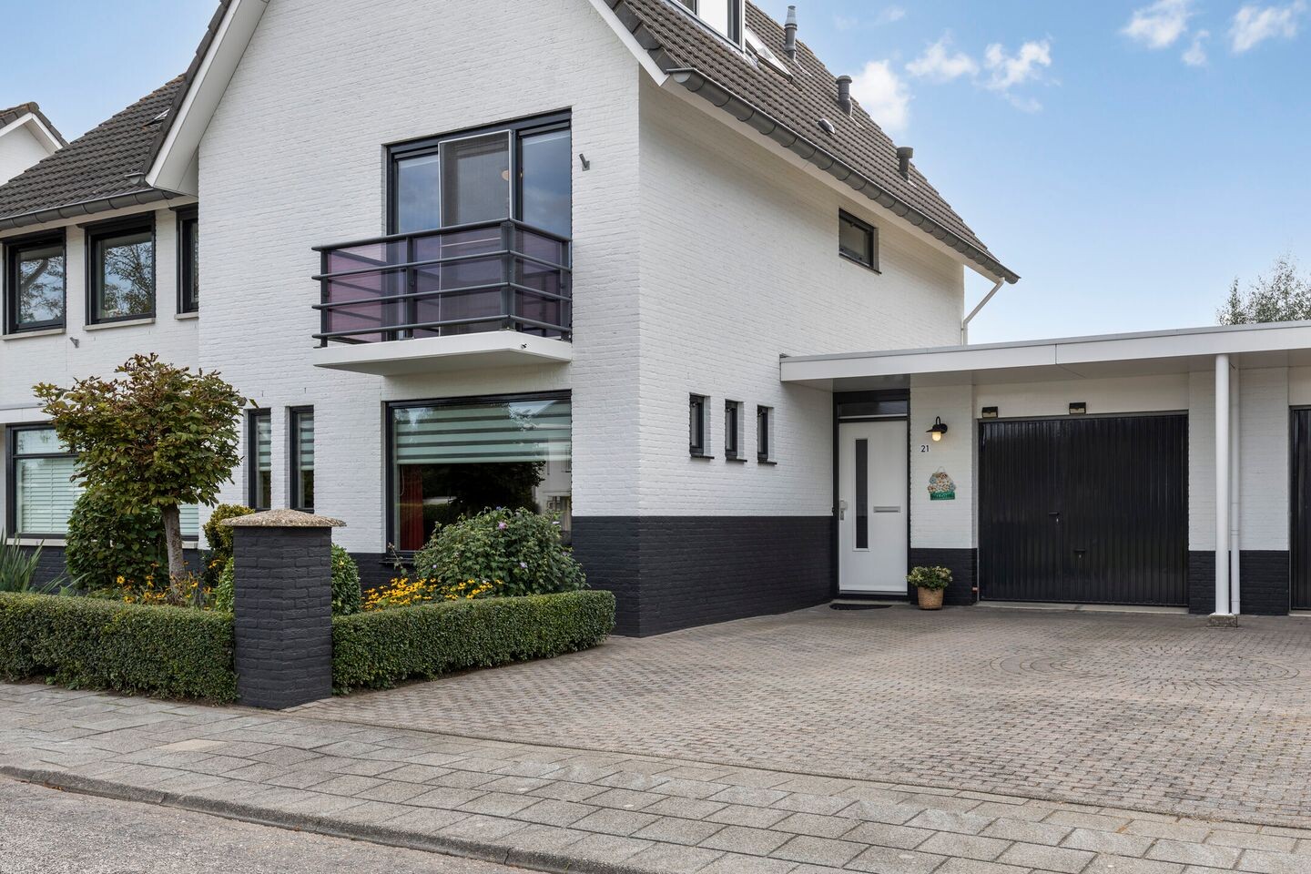 Tussenwoning te koop: Waterleliesingel 21, Helmond