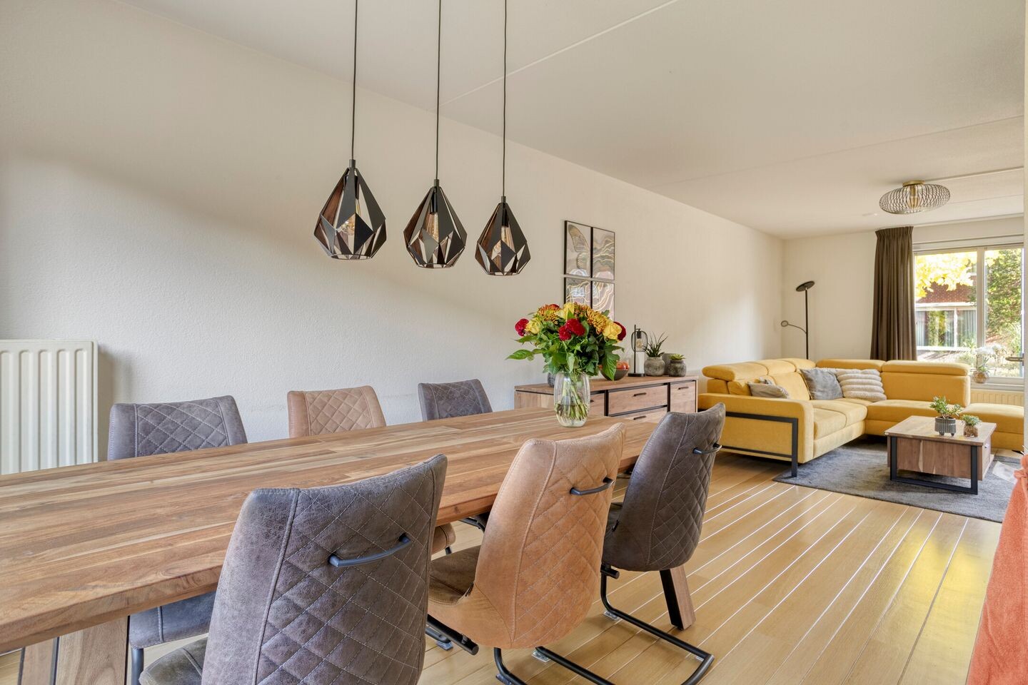Tussenwoning te koop: Middachtendreef 10, Helmond