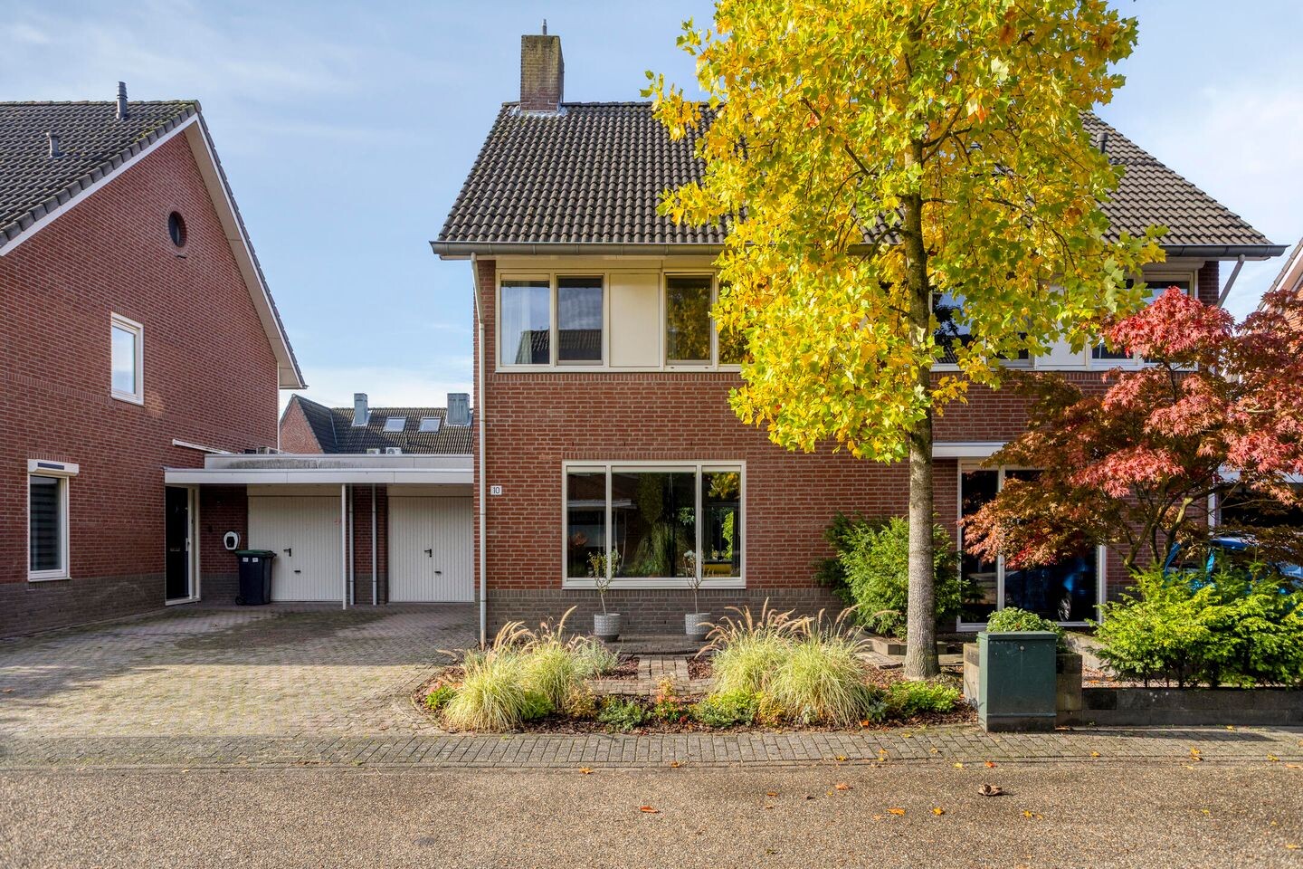 Tussenwoning te koop: Middachtendreef 10, Helmond