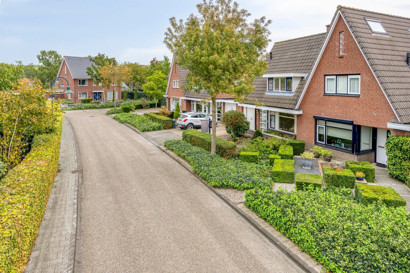 Tussenwoning te koop: Rhulenhofweide 48, Helmond