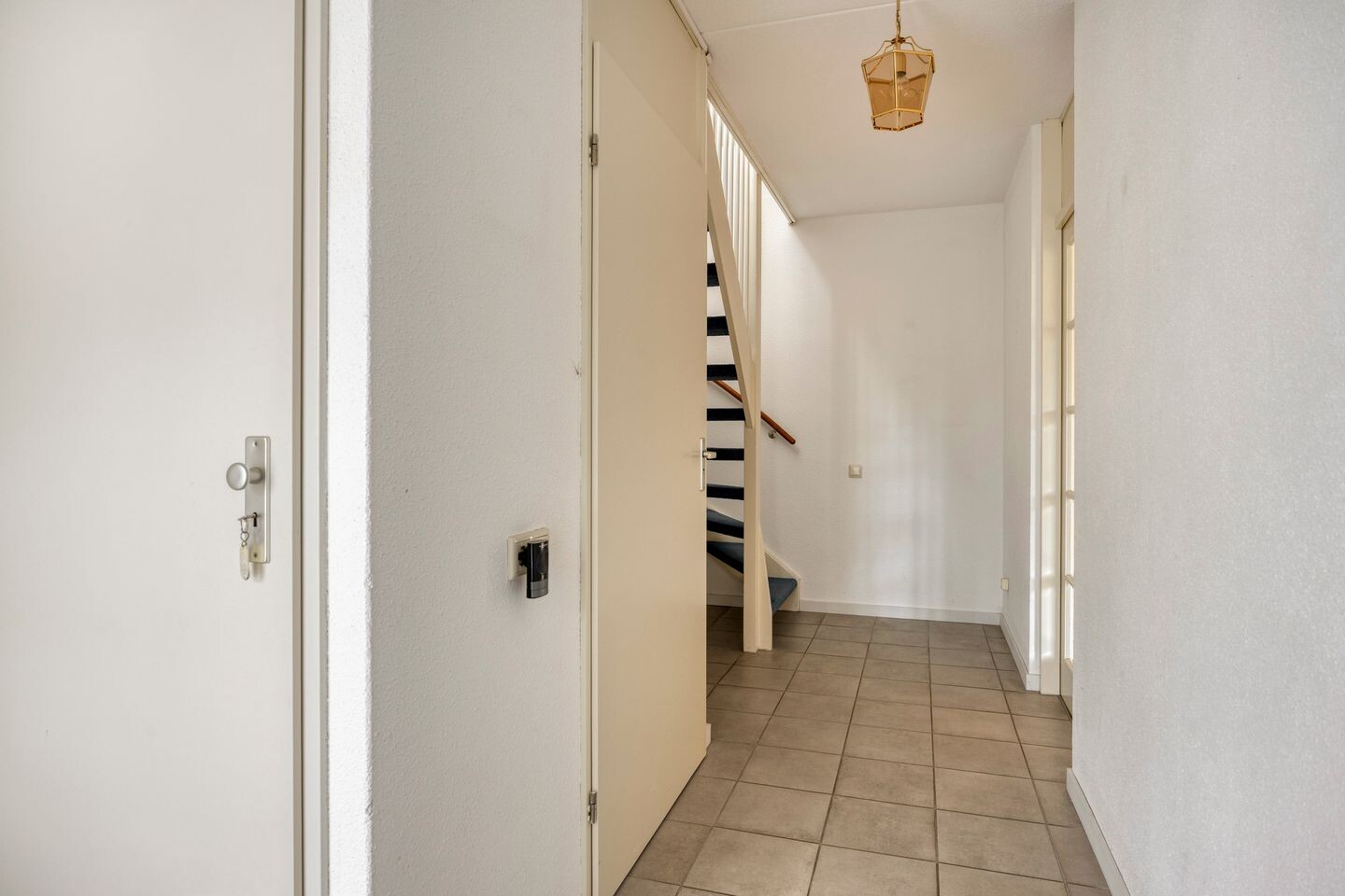 Tussenwoning te koop: Rhulenhofweide 48, Helmond