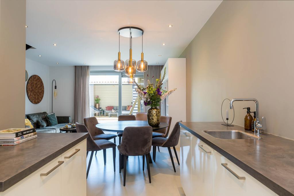 Tussenwoning te koop: Avondrood 27, Someren