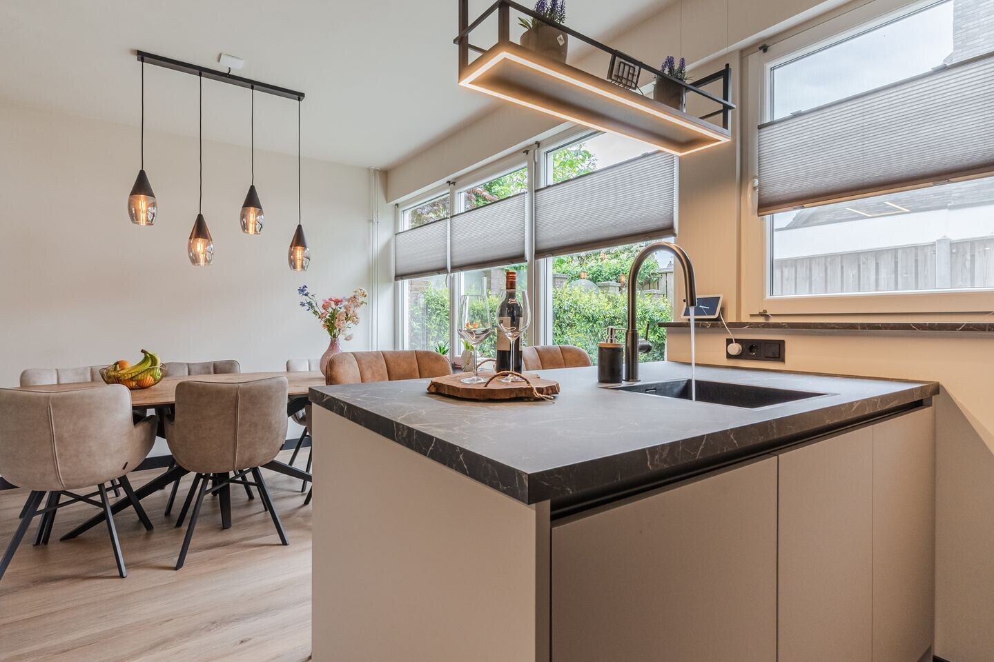 Hoekwoning te koop: Pasakker 60, Someren