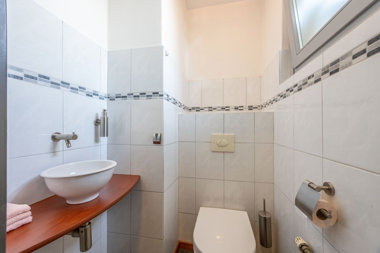 Twee-onder-één-kap te koop: Dorpsstraat 108, Mierlo