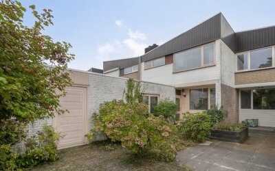 Langenakker 74