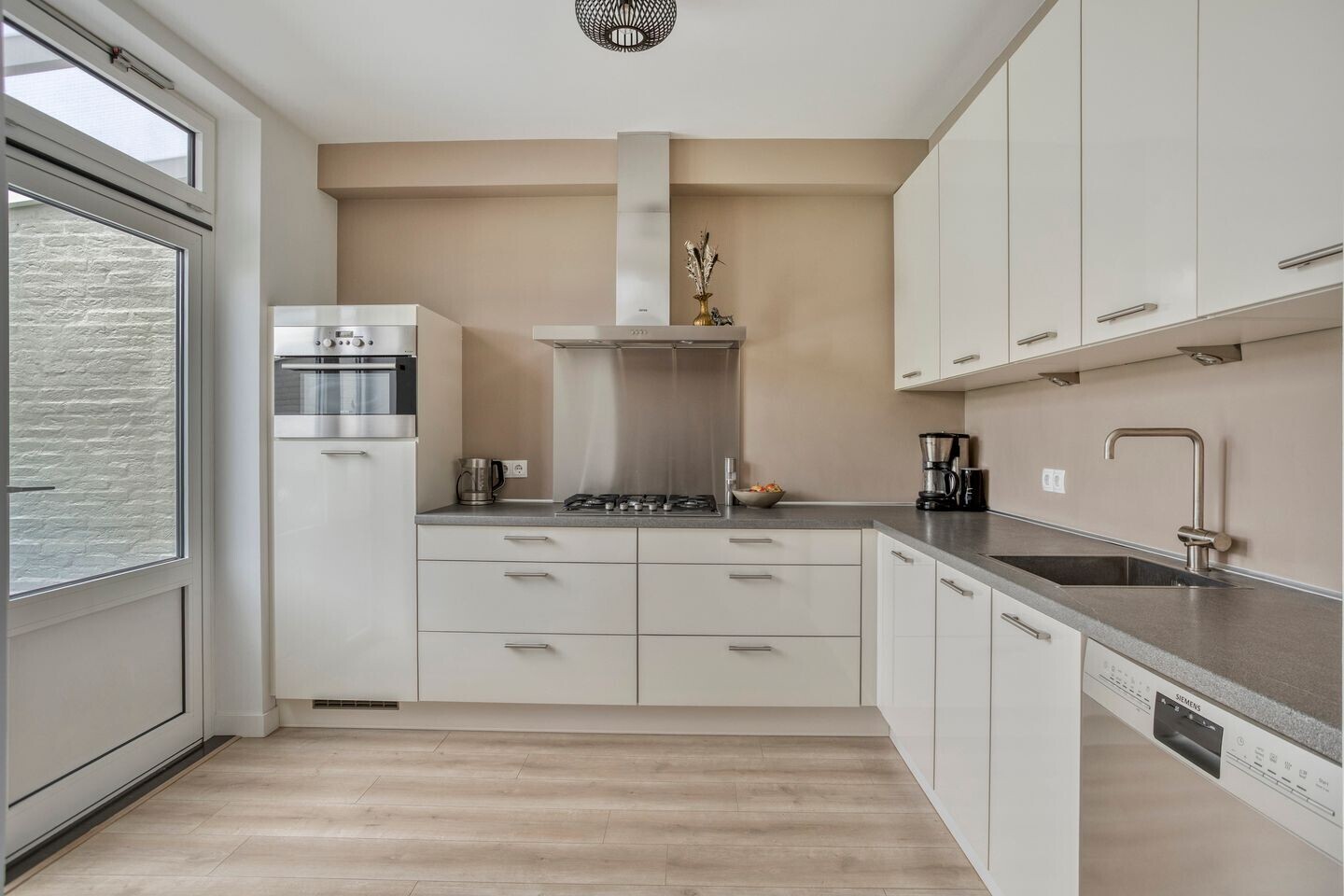Tussenwoning te koop: Knippenbergstraat 9, Deurne