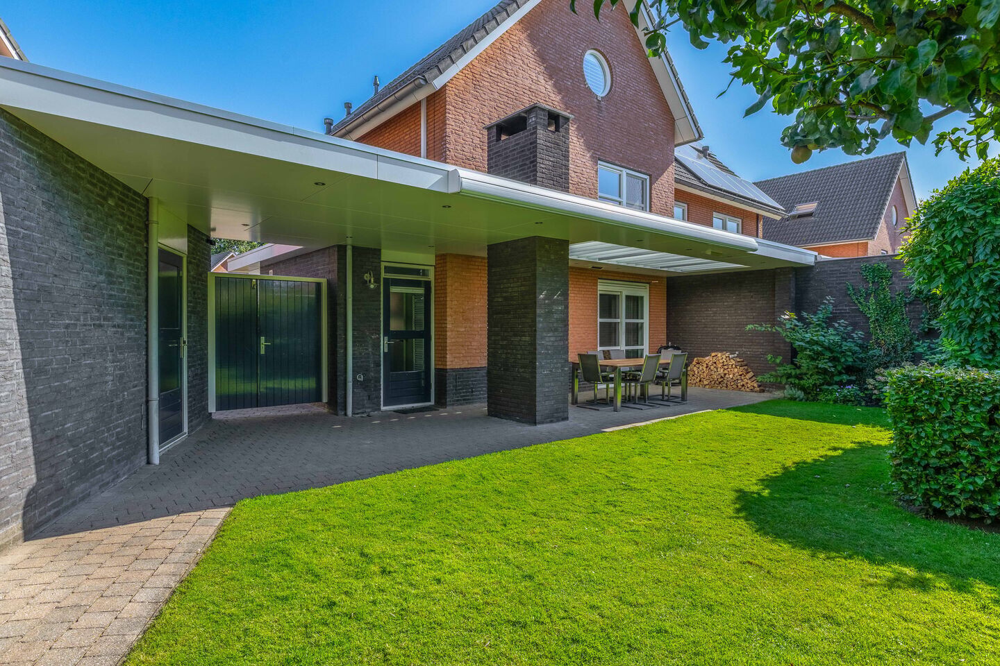 Twee-onder-één-kap te koop: Hofstede 11, Deurne