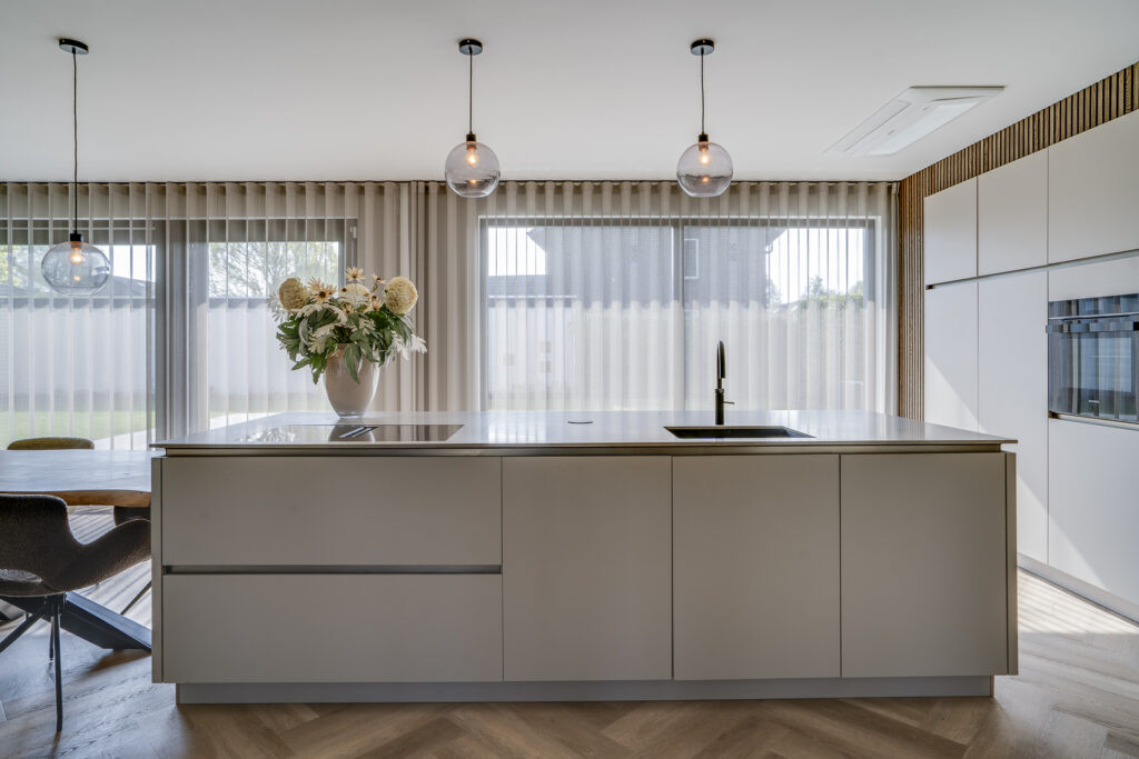 Vrijstaande woning te koop: Vinkenbroek 2, Neerkant