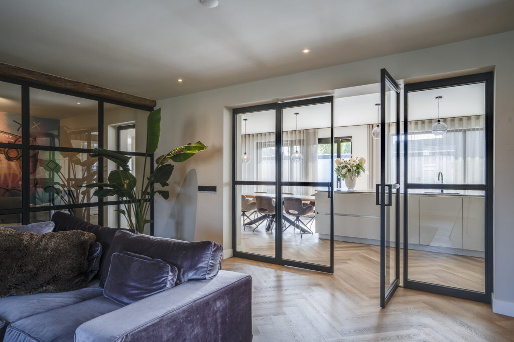 Vrijstaande woning te koop: Vinkenbroek 2, Neerkant