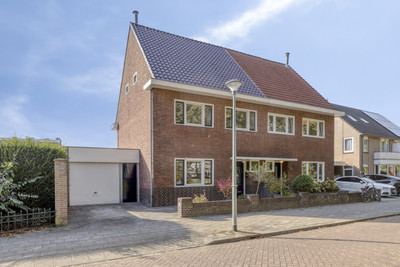 Oostsingel 30