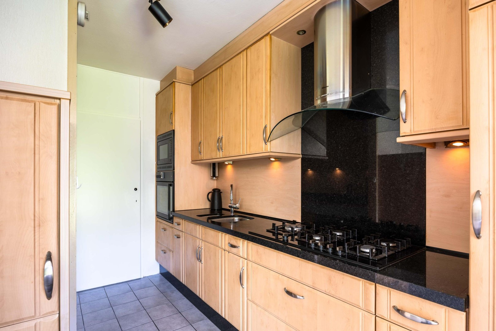 Tussenwoning te koop: Mambostraat 32, Venray