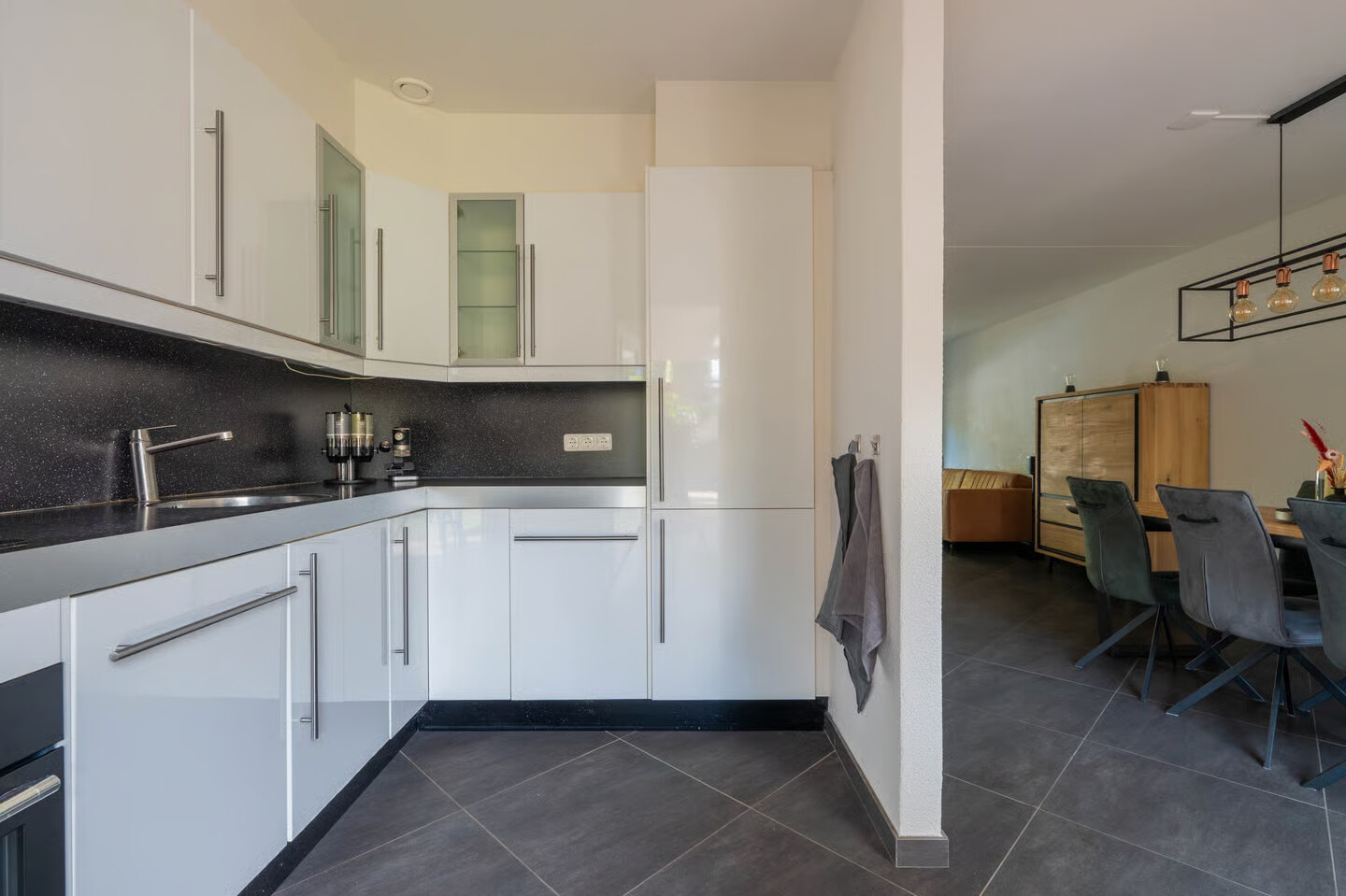 Tussenwoning te koop: Koningskaars 30, Venray