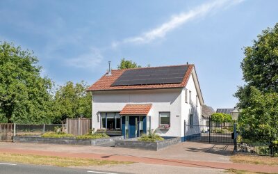 Beekweg 32