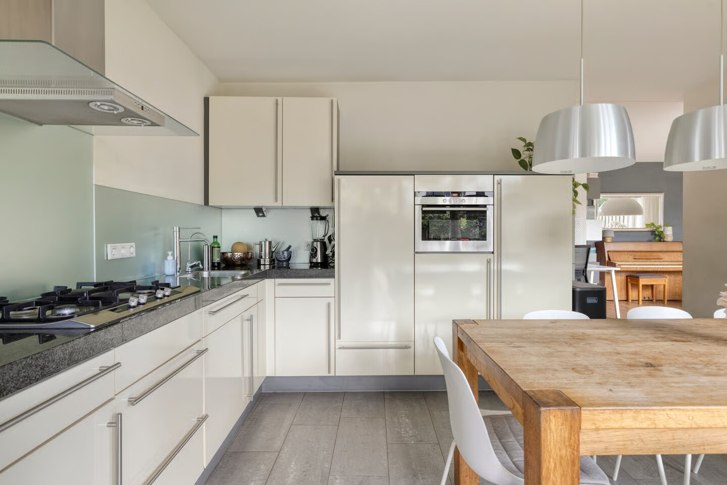 Tussenwoning te koop: De Horik 5, Oostrum
