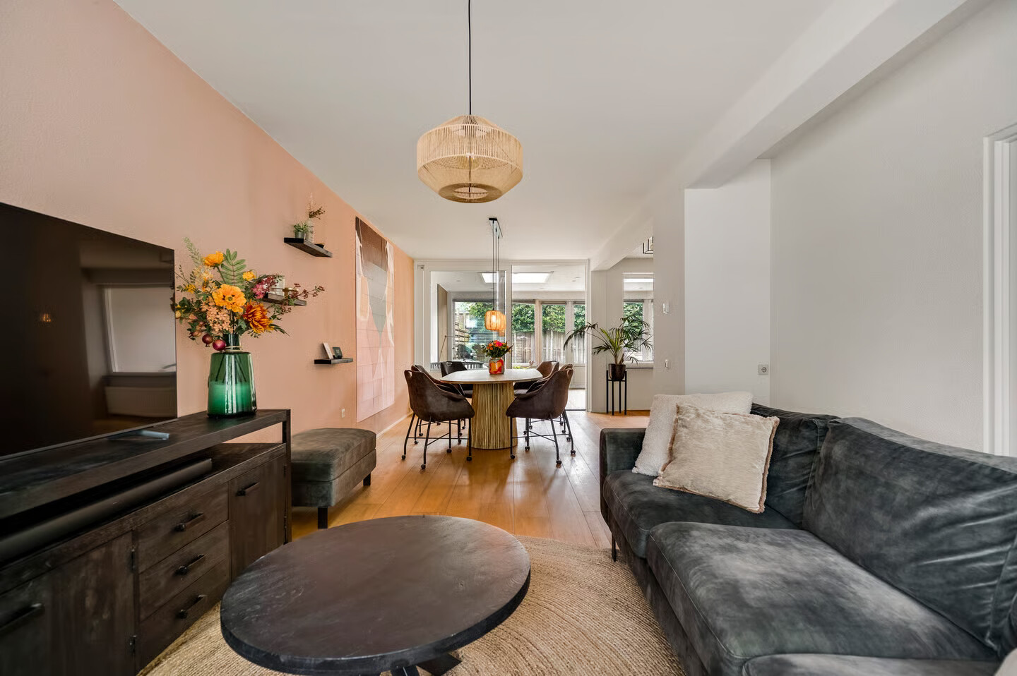 Tussenwoning te koop: Rector Nabbenstraat 10, Leunen