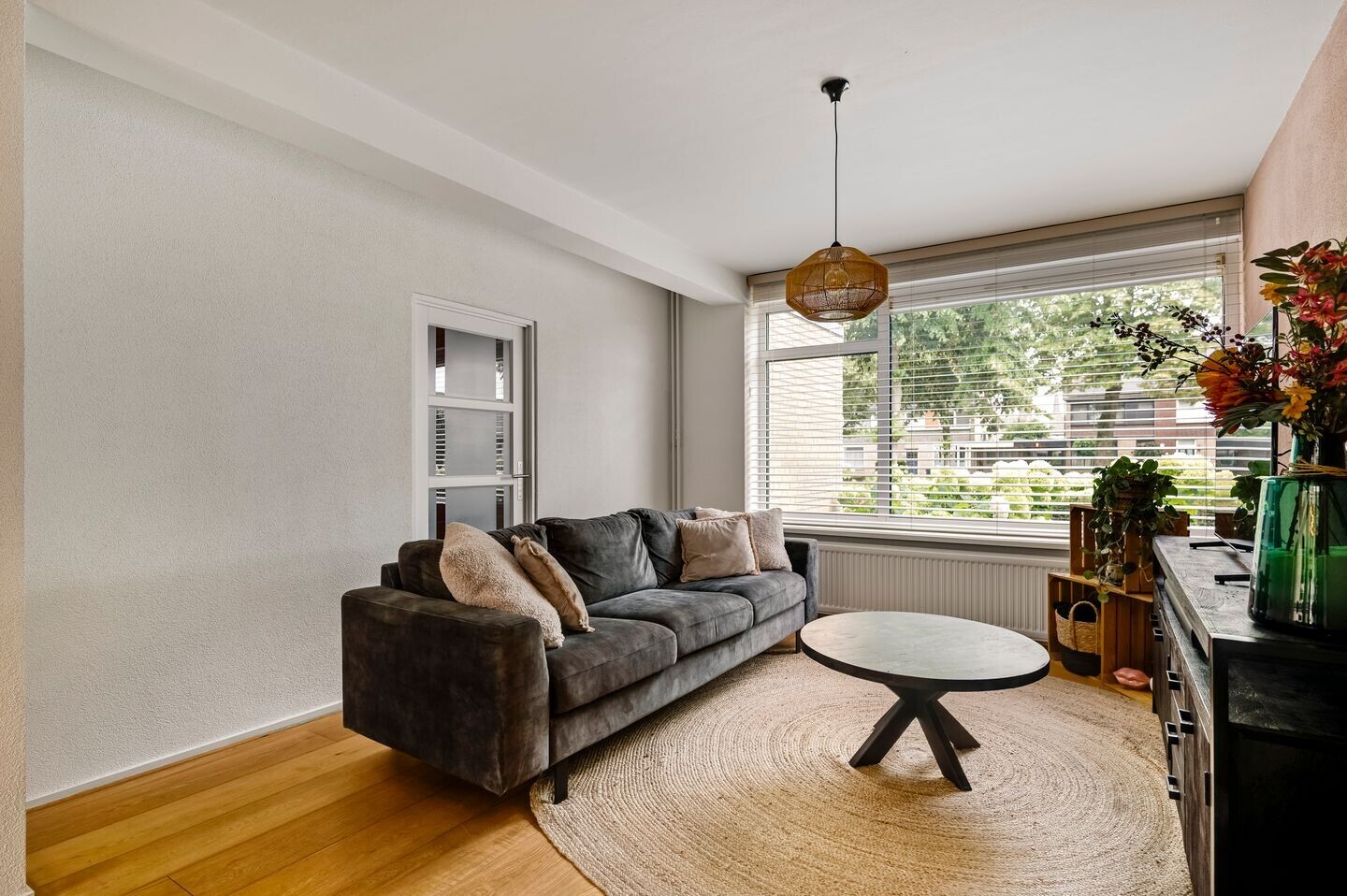 Tussenwoning te koop: Rector Nabbenstraat 10, Leunen