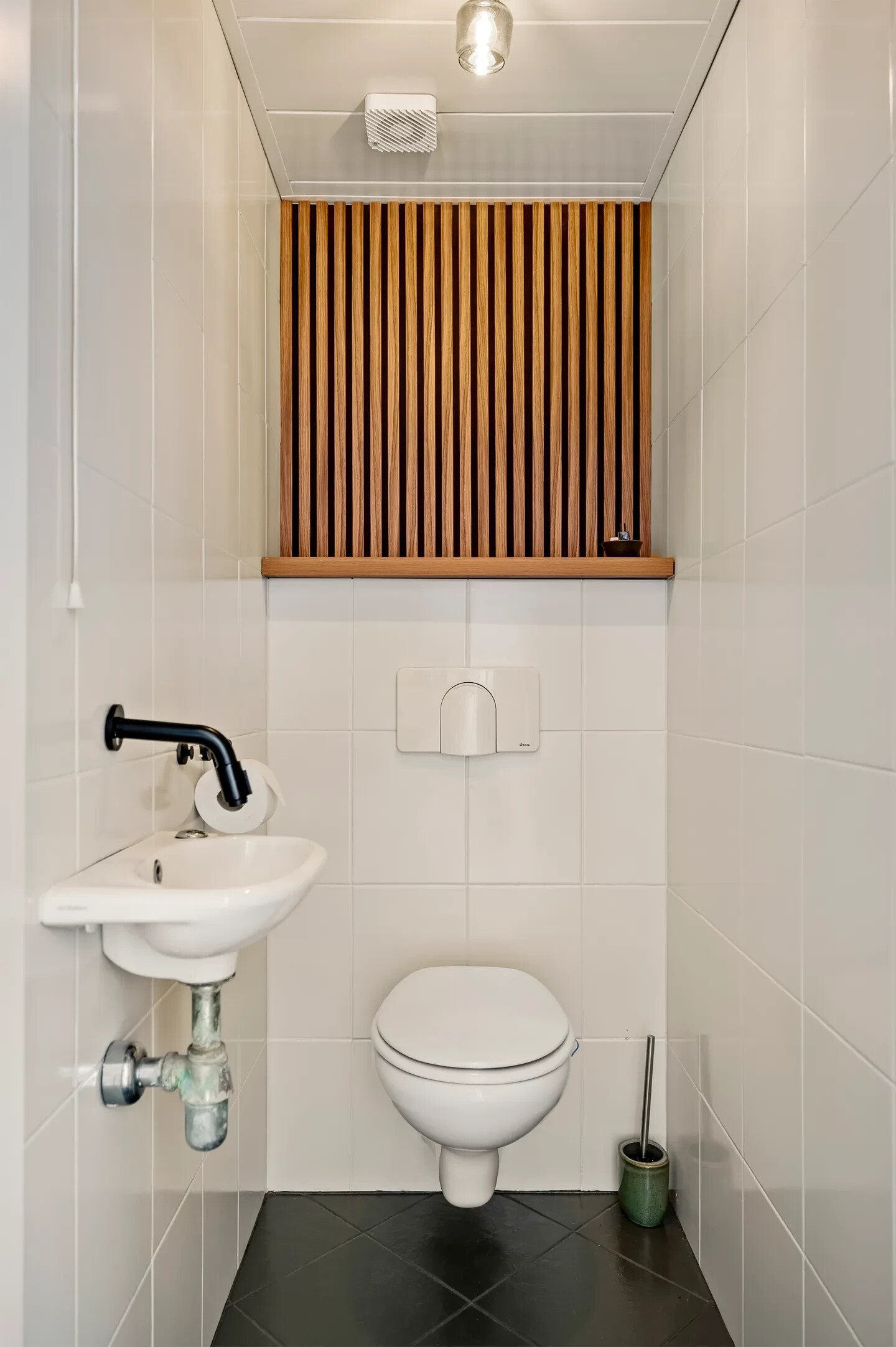 Tussenwoning te koop: Rector Nabbenstraat 10, Leunen