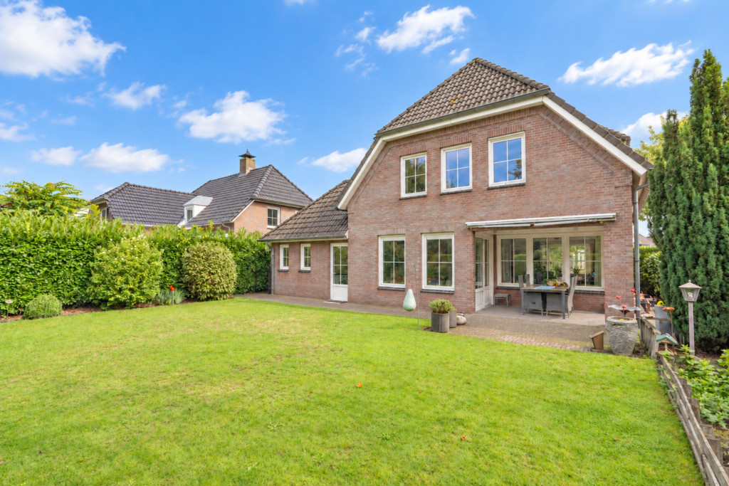 Vrijstaande woning te koop: Meester Henckensstraat 6, Overloon