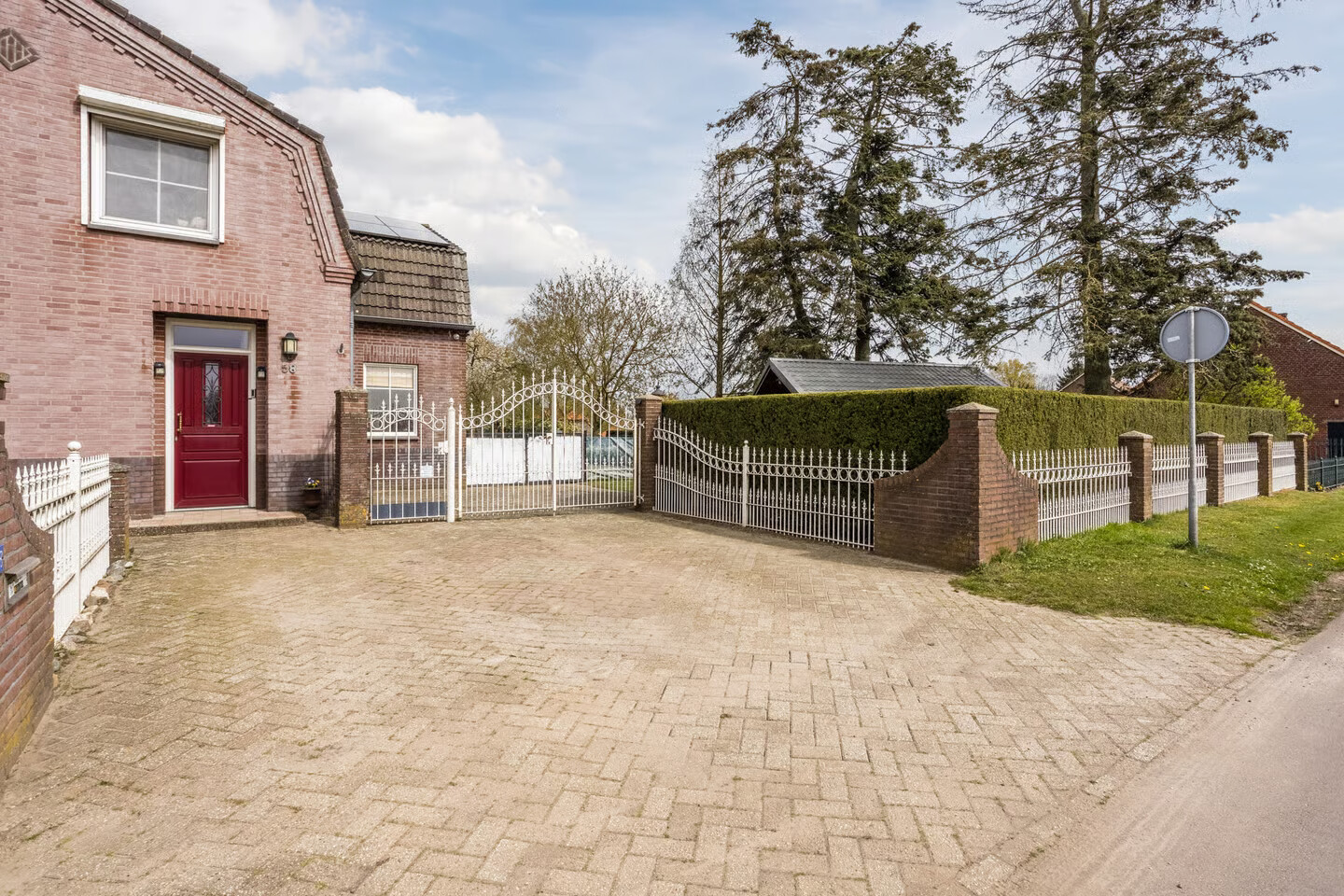 Vrijstaande woning te koop: Groeningsestraat 58, Groeningen