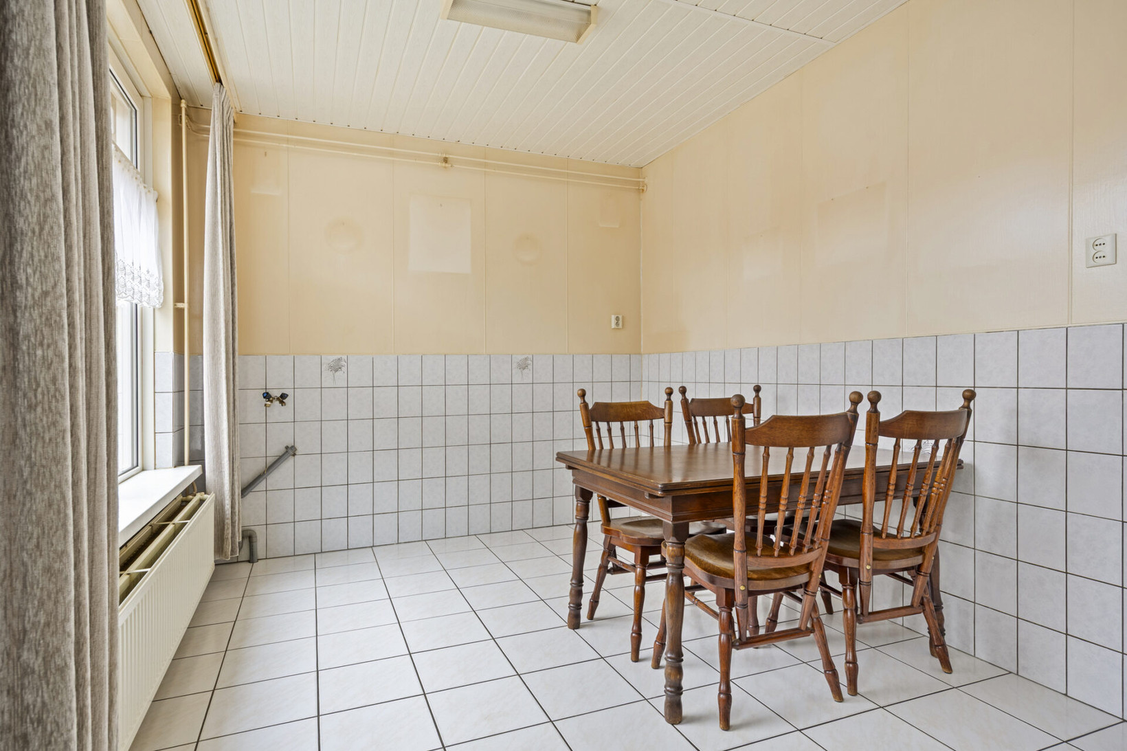 Tussenwoning te koop: Willem van de Veldestraat 11, Boxmeer