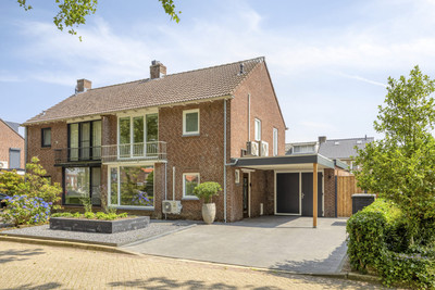 Gabriël Metsustraat 12