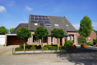 Wethouder B. 4