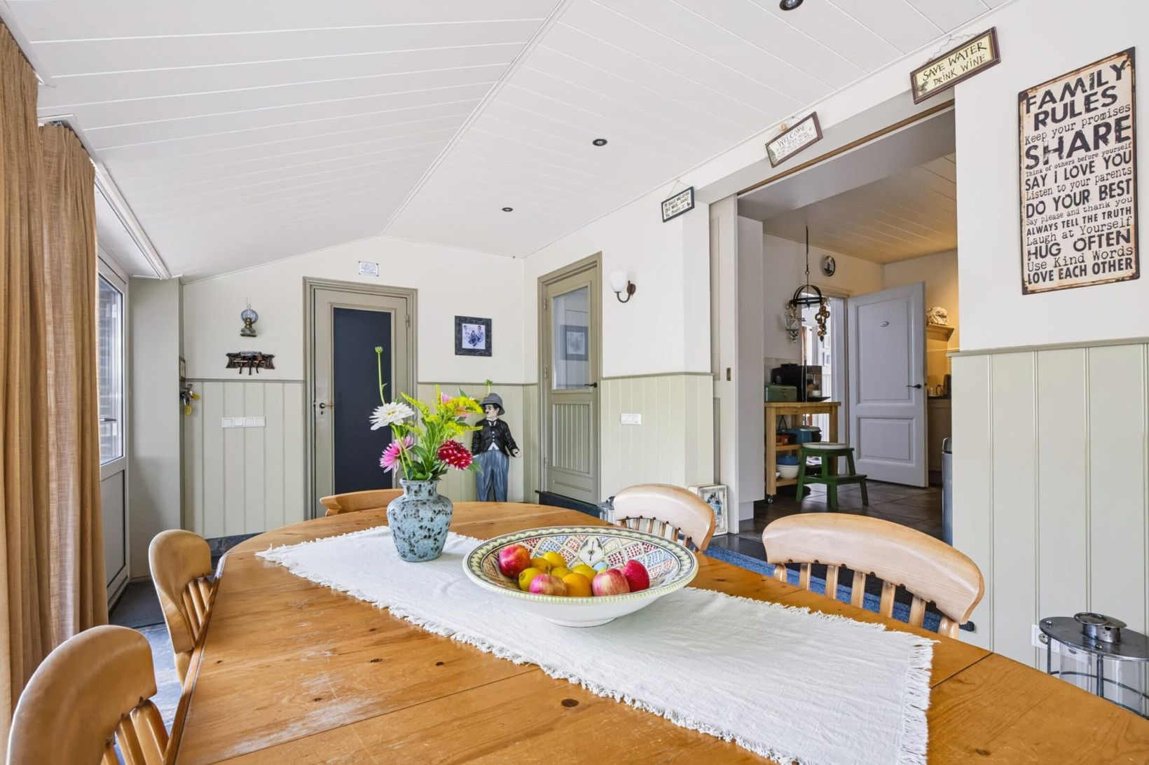Vrijstaande woning te koop: Rijksweg 20, Bergen L
