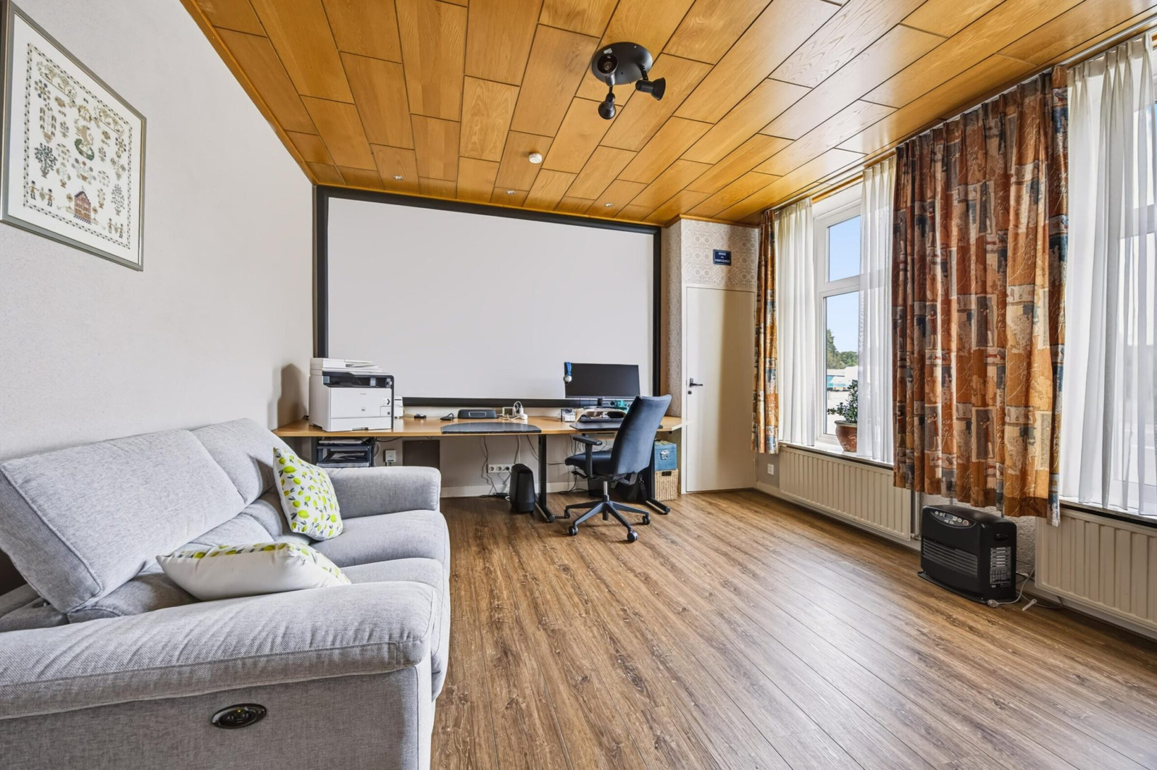 Vrijstaande woning te koop: Rijksweg 20, Bergen L