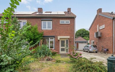 Helmissenstraat 10
