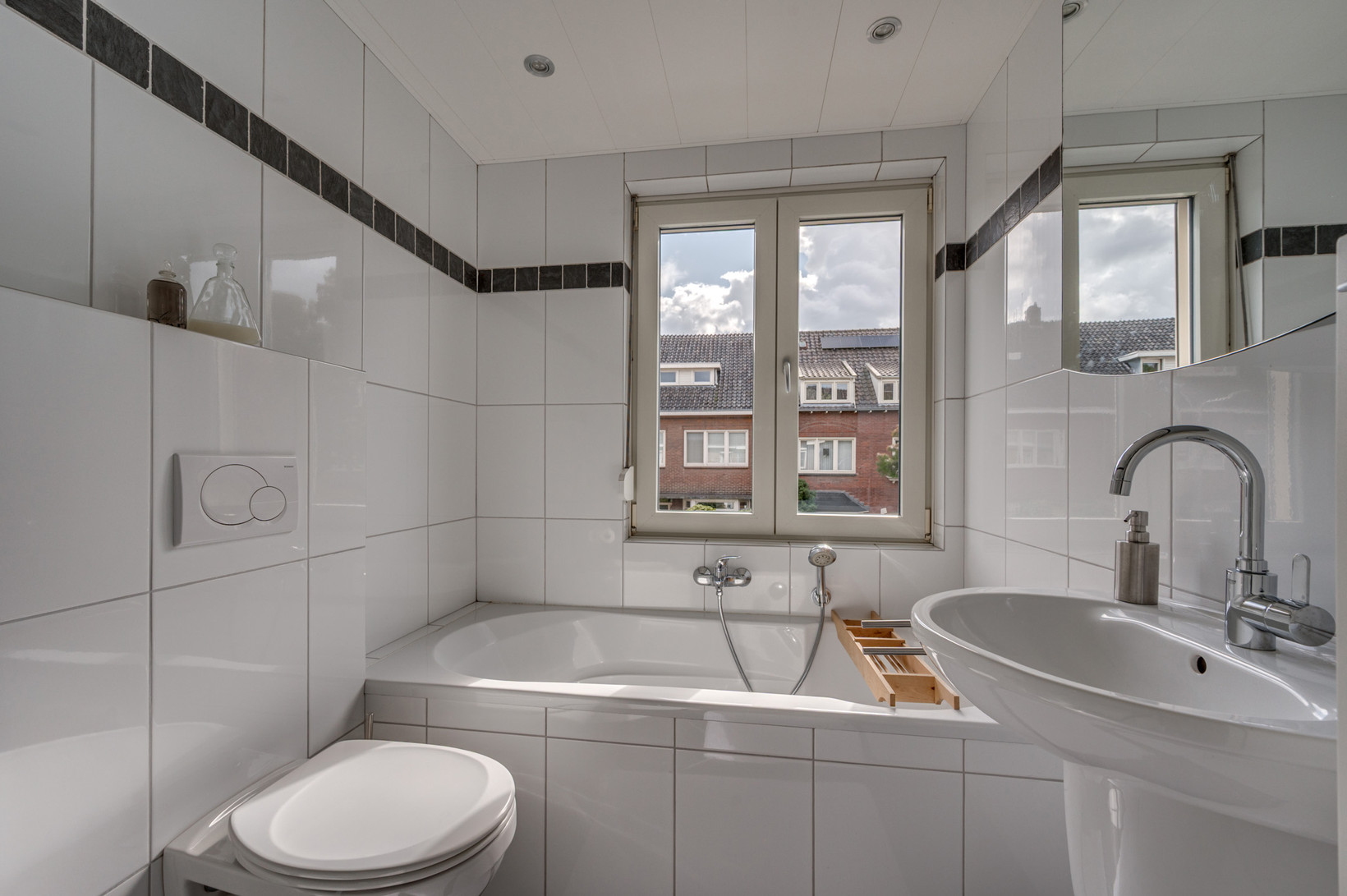 Tussenwoning te koop: Helbeek 151, Venlo