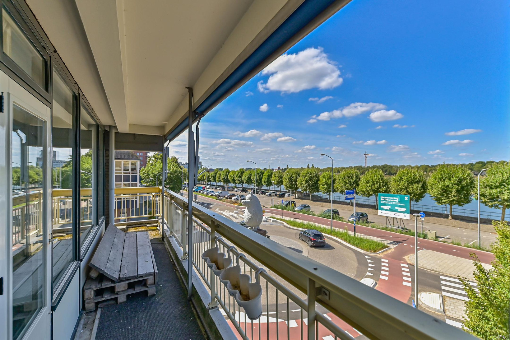 Appartement te koop: Maaskade 55, Venlo