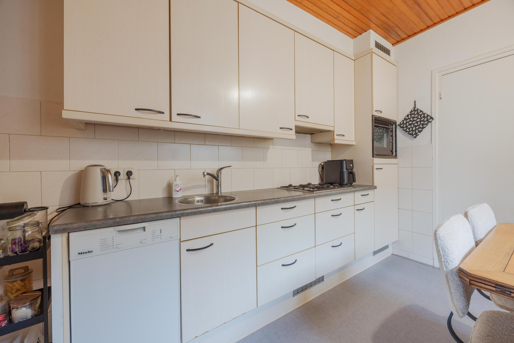 Tussenwoning te koop: Tegelseweg 175, Venlo