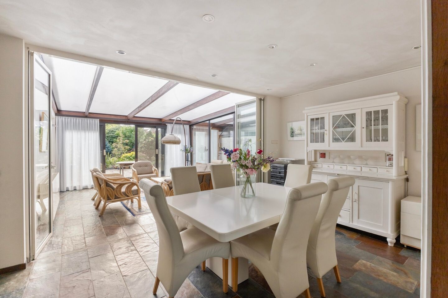 Tussenwoning te koop: Stalbergweg 226, Venlo