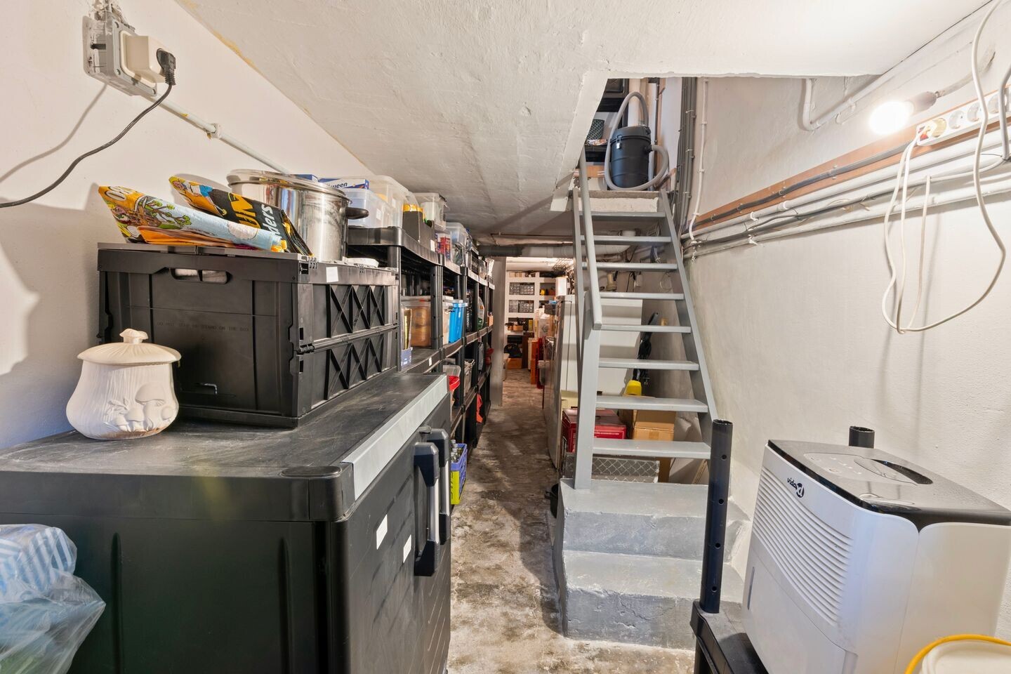 Tussenwoning te koop: van Pontstraat 10, Venlo