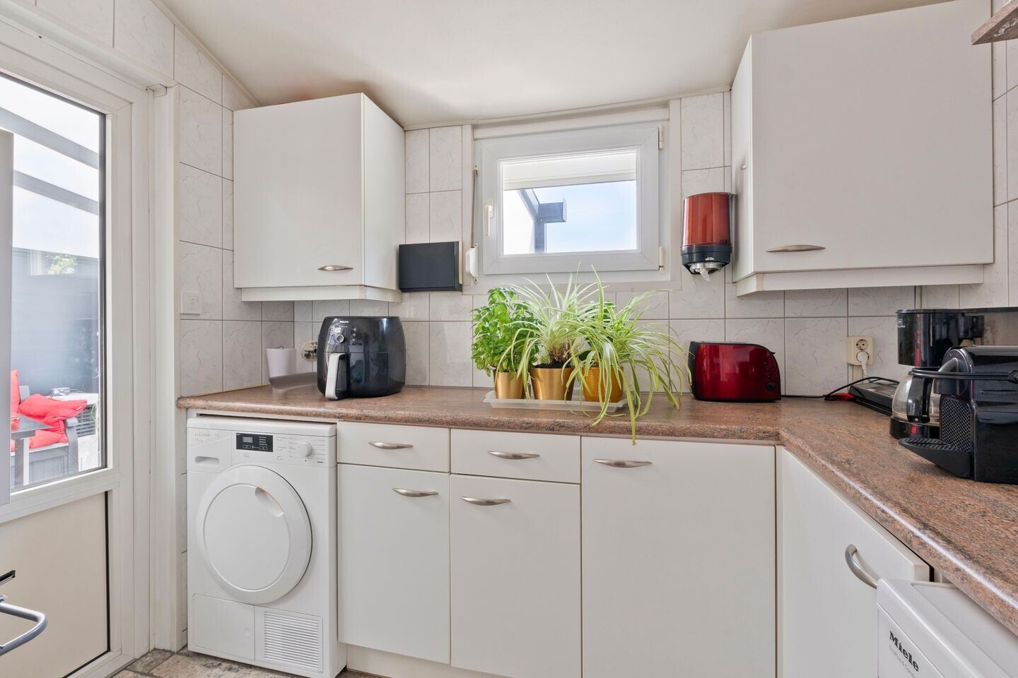 Tussenwoning te koop: van Pontstraat 10, Venlo