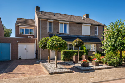 Huis te koop Bij de Postwagen 32
