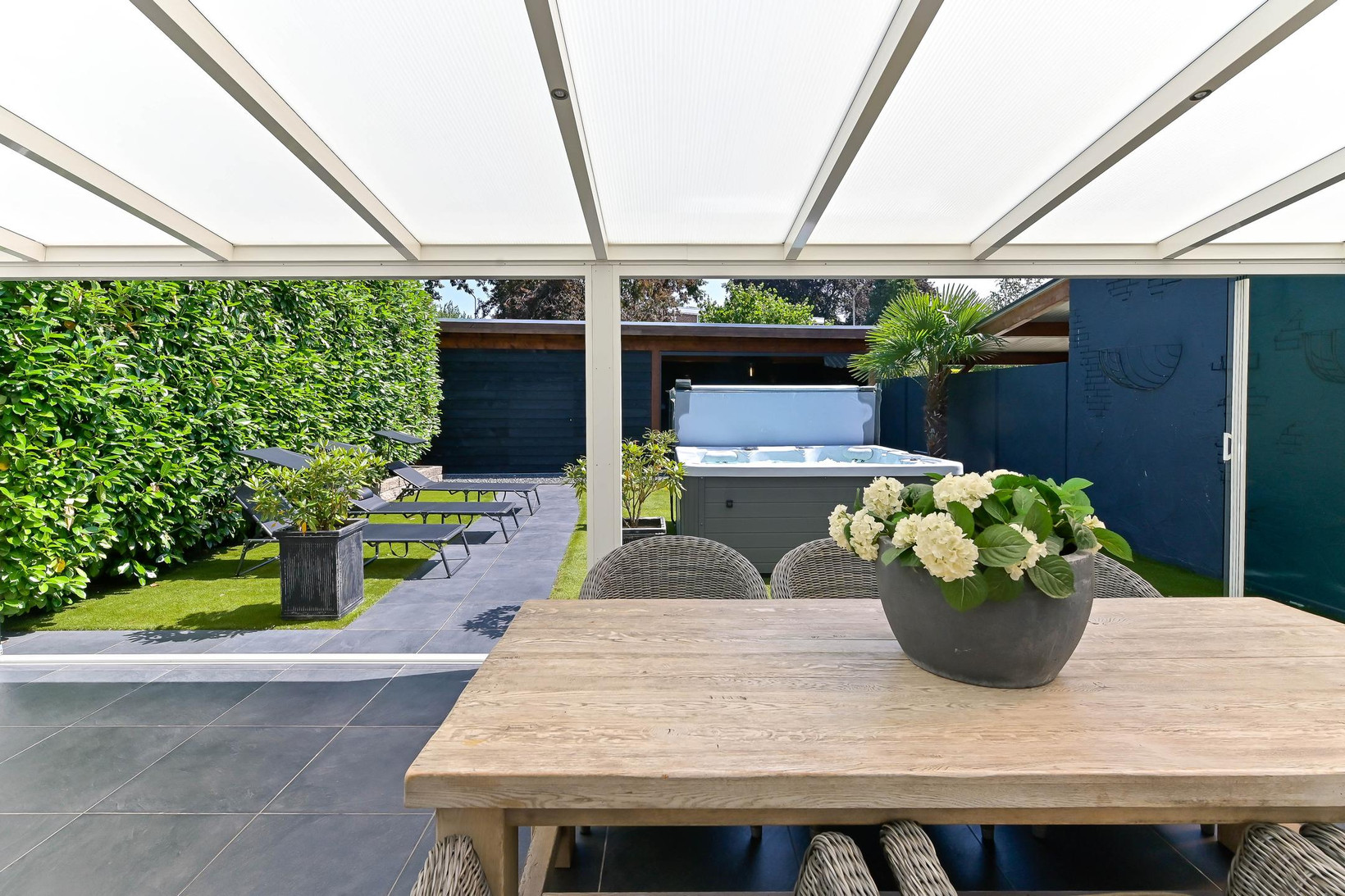 Tussenwoning te koop: Albert Schweitzerstraat 5, Venlo