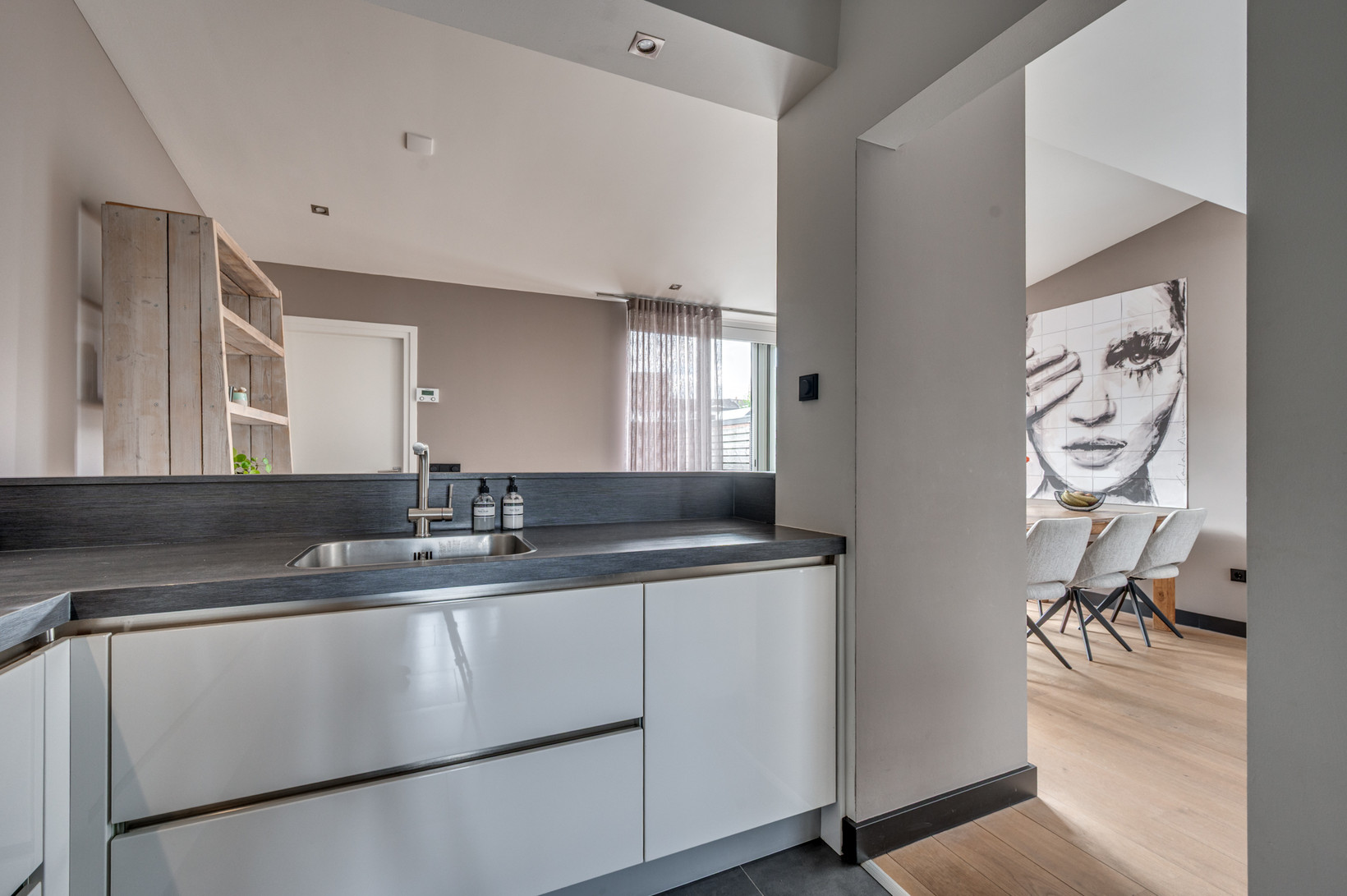 Hoekwoning te koop: Zustersstraat 16, Venlo