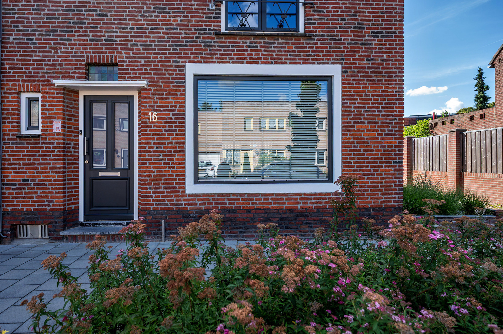 Hoekwoning te koop: Zustersstraat 16, Venlo