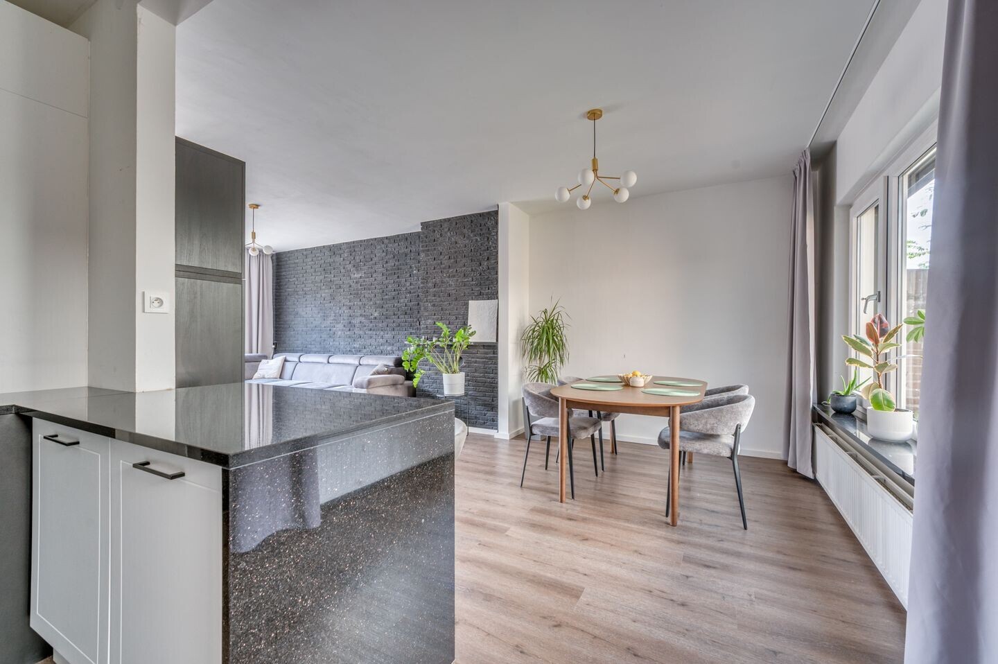 Tussenwoning te koop: Burgemeester Coenegrachtstraat 19, Venlo