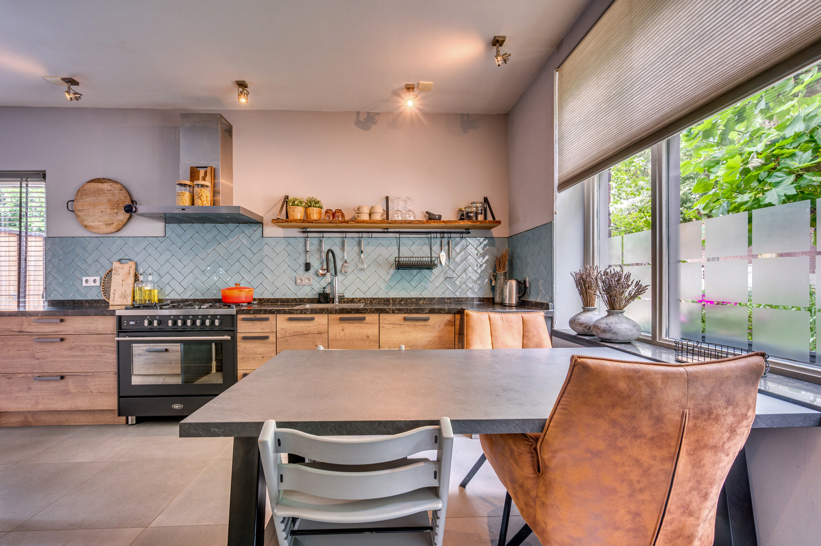 Twee-onder-één-kap te koop: Baarlosestraat 171, Venlo