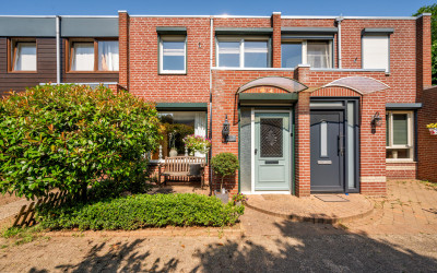 Requesensstraat 31