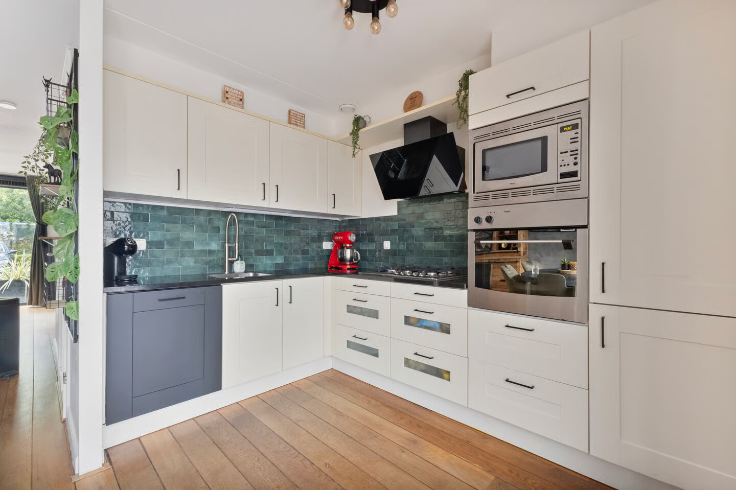 Tussenwoning te koop: Zonneveld 15, Venlo