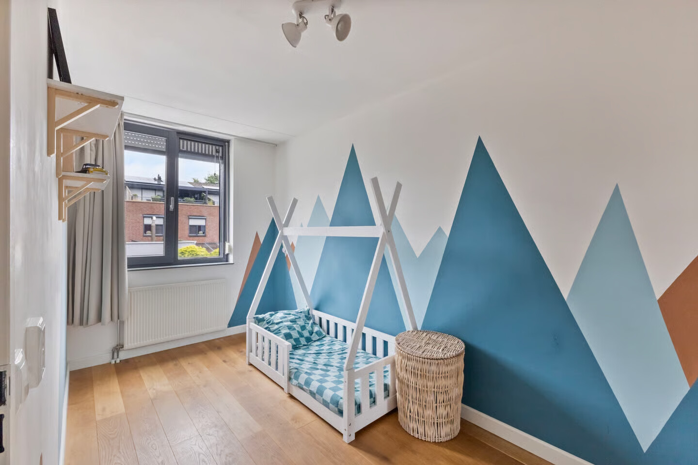 Tussenwoning te koop: Zonneveld 15, Venlo